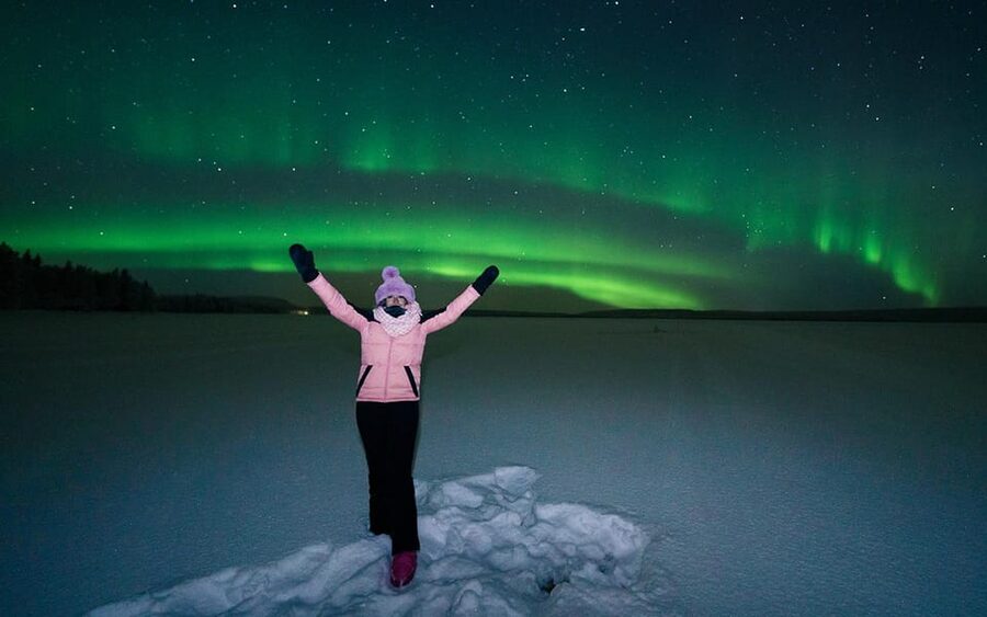 Rovaniemi: Small Group Aurora Hunt-full money back guarantee - What the guides add to the night
