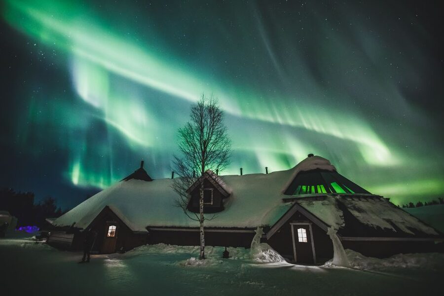 Rovaniemi: Snow Hotel Tour with Food by the Fire - Who will enjoy this Rovaniemi evening