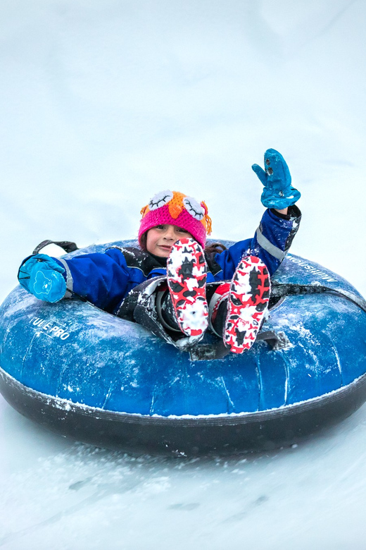 Rovaniemi: Snowman World Entrance Ticket - Ice skating, a labyrinth, and snow art