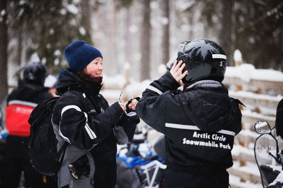 Rovaniemi: Snowmobile Safari in the Arctic Circle - Photo breaks and the rhythm of the ride
