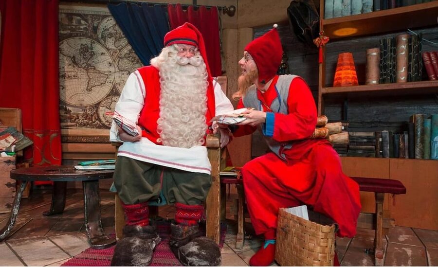 Rovaniemi: Tour to Santa Claus Village with Hotel pick up - Booking details worth checking