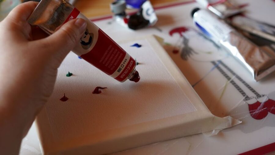 Rovaniemi: Workshop - Aurora painting - Starting with a Blank Canvas
