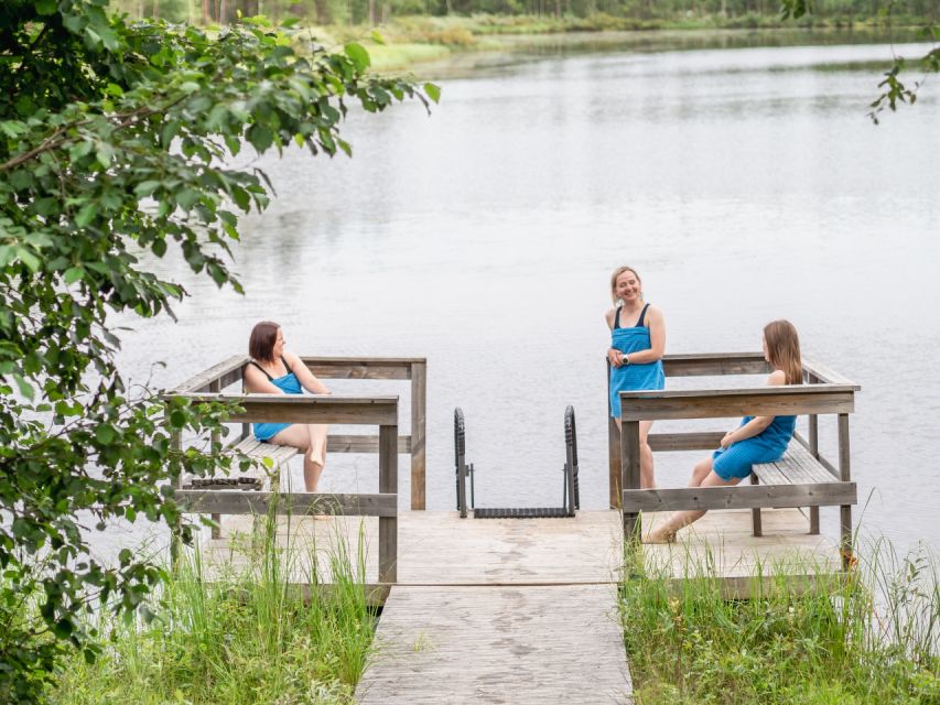 Ruka: SaunaTour - Finnish Sauna experience - Arriving at Iisakki Village