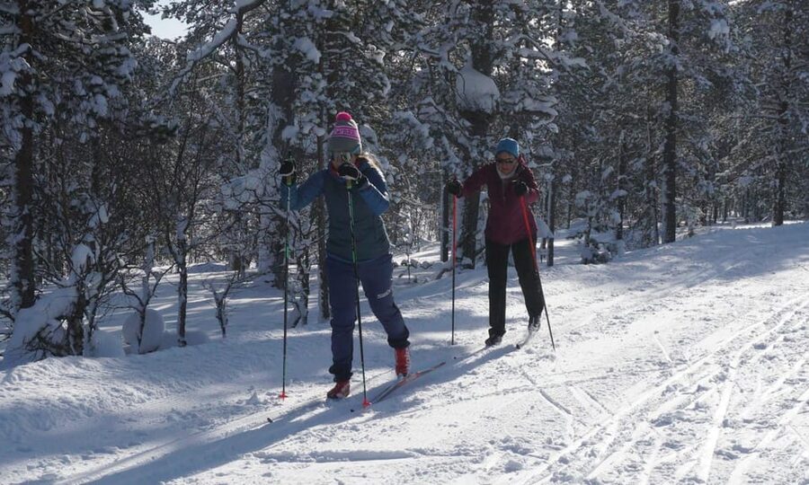 Saariselkä: Cross-Country Ski Lesson - The First Minutes on the Ski Track