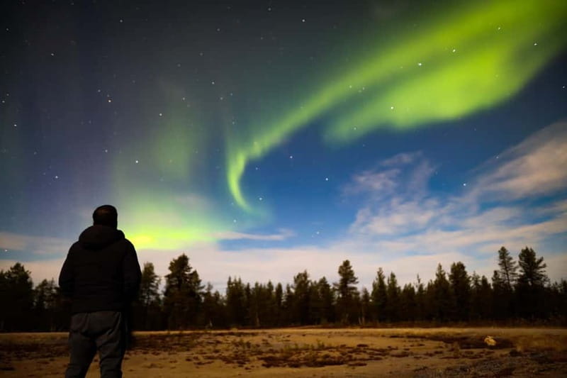 Saariselkä,Kakslauttanen: Aurora Hunting & Photography Tour. - Cold-weather comfort and family considerations