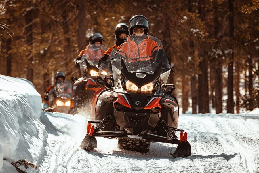 Saariselkä: Snowmobile Ride with Hot Drinks - The safety briefing is short, clear, and important