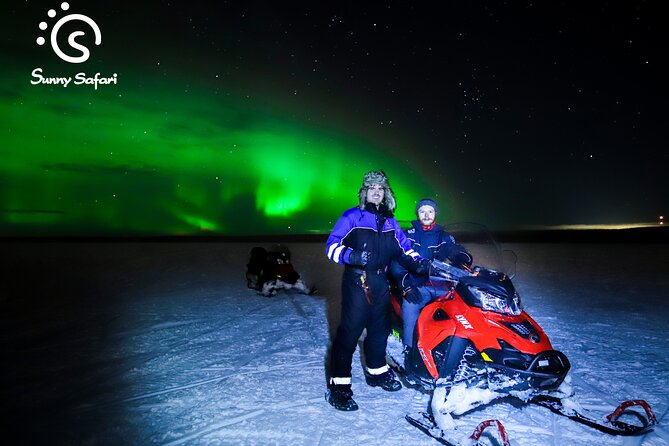 Searching Aurora with Snowmobile - The campfire pause and Arctic night sky