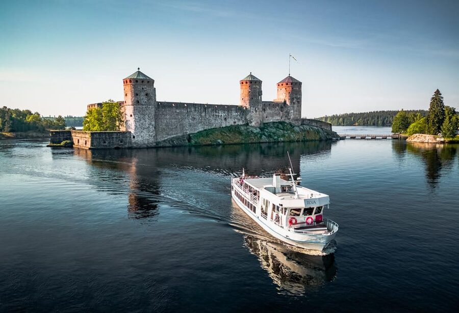 SIGHTSEEING CRUISE AROUND SAVONLINNA - Who will enjoy this cruise most?