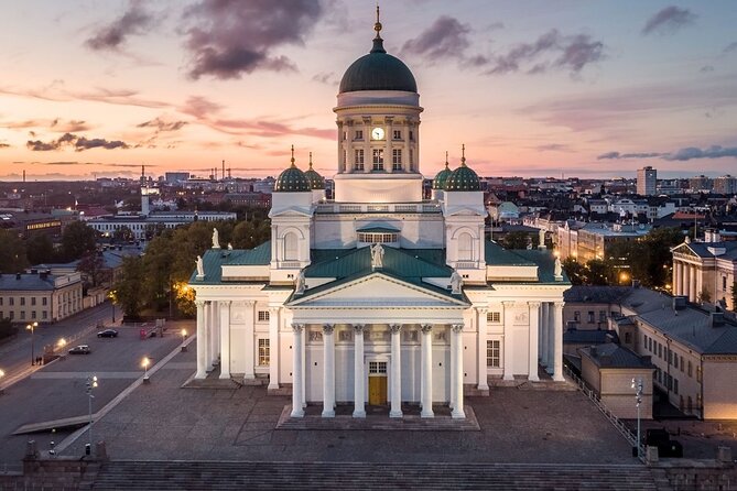Sightseeing Helicopter Tour in Helsinki 45 Minutes - Suomenlinna reveals its full design