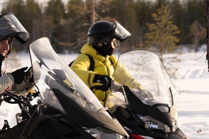 Snowmobile Tours in Rovaniemi Lapland - Riding through Lapland for 60 to 80 minutes