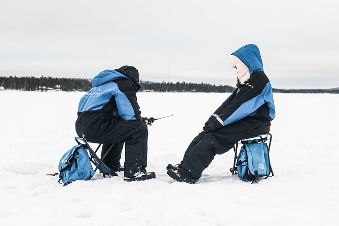 Snowshoeing and Ice Fishing Tour - Fire, sausages, and a Finnish pause