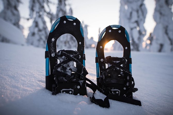 Snowshoeing in the Arctic Circle Wilderness - Getting used to snowshoes before the walk