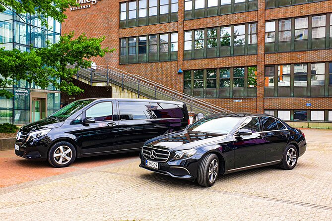 VIP Airport Transfer by new cars in Helsinki - Comfort details that help after a flight