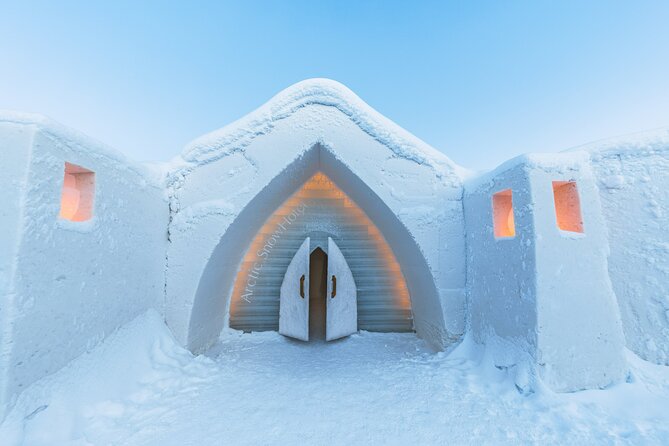 Visiting package: Guided Tour at Arctic Snow Hotel - What the guided portion adds