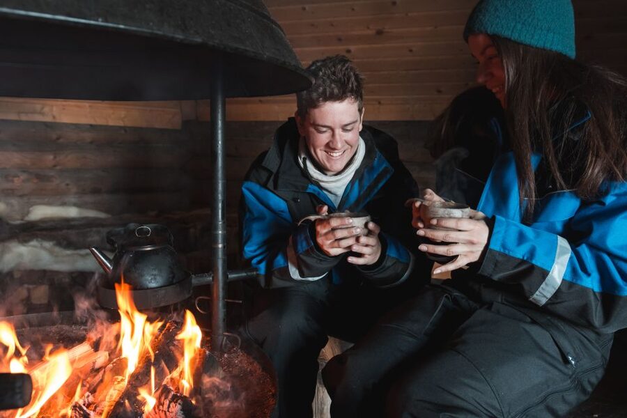 Ylläs: Snowmobile Adventure with Ice Fishing - At a glance: what makes this Ylläs outing different