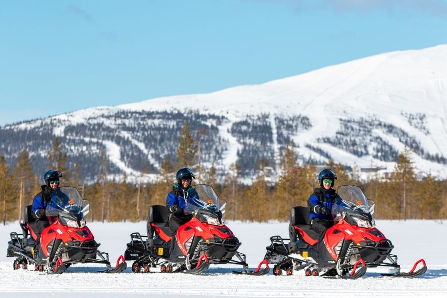 Ylläs: Snowmobile Adventure with Ice Fishing - The ride back to Ylläsjärvi