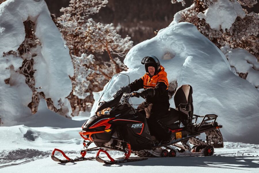 Ylläs: Snowmobiling ABC - Starting in Ylläs with the right winter gear