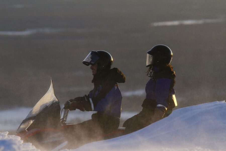 Ylläs: Wilderness Snowmobile Tour - Guides make the long day work